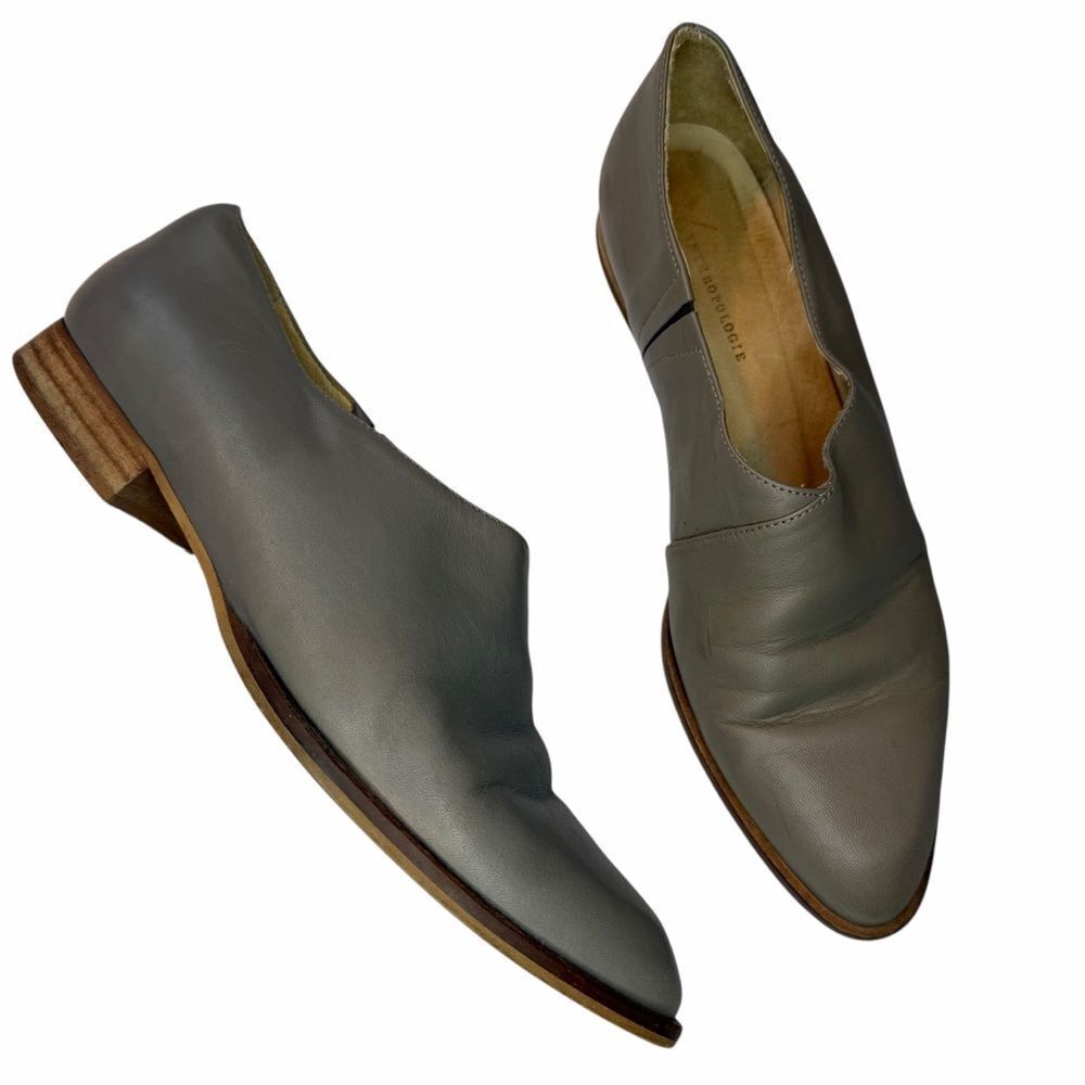 Anthropologie Sapena gray leather pull on ankle boots flat booties size 8